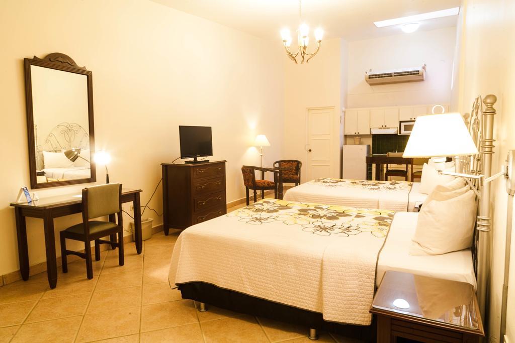 Hotel El Almendro Managua Exteriör bild