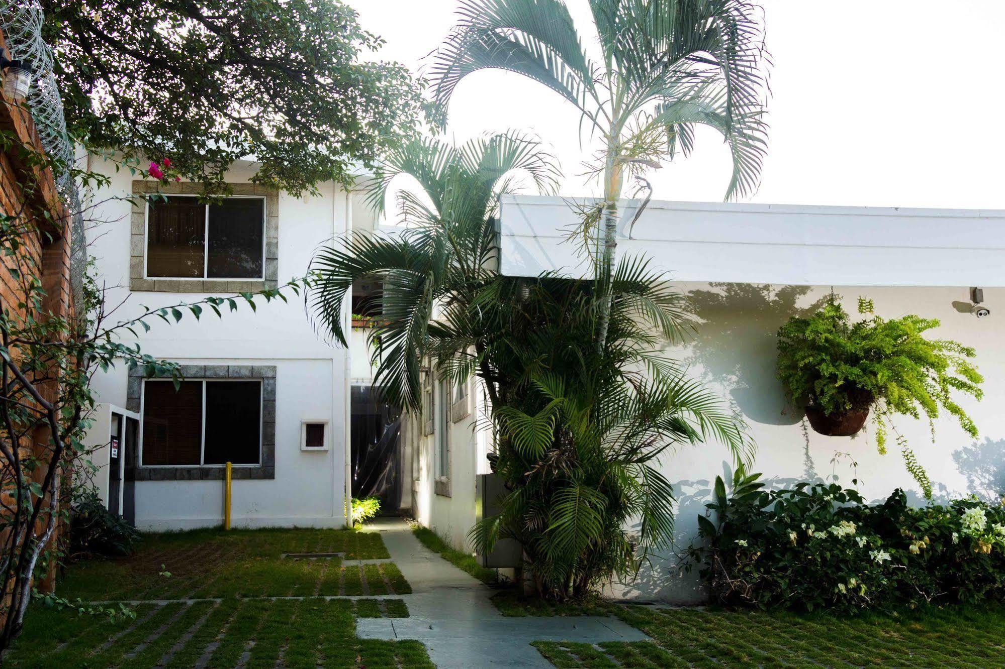 Hotel El Almendro Managua Exteriör bild