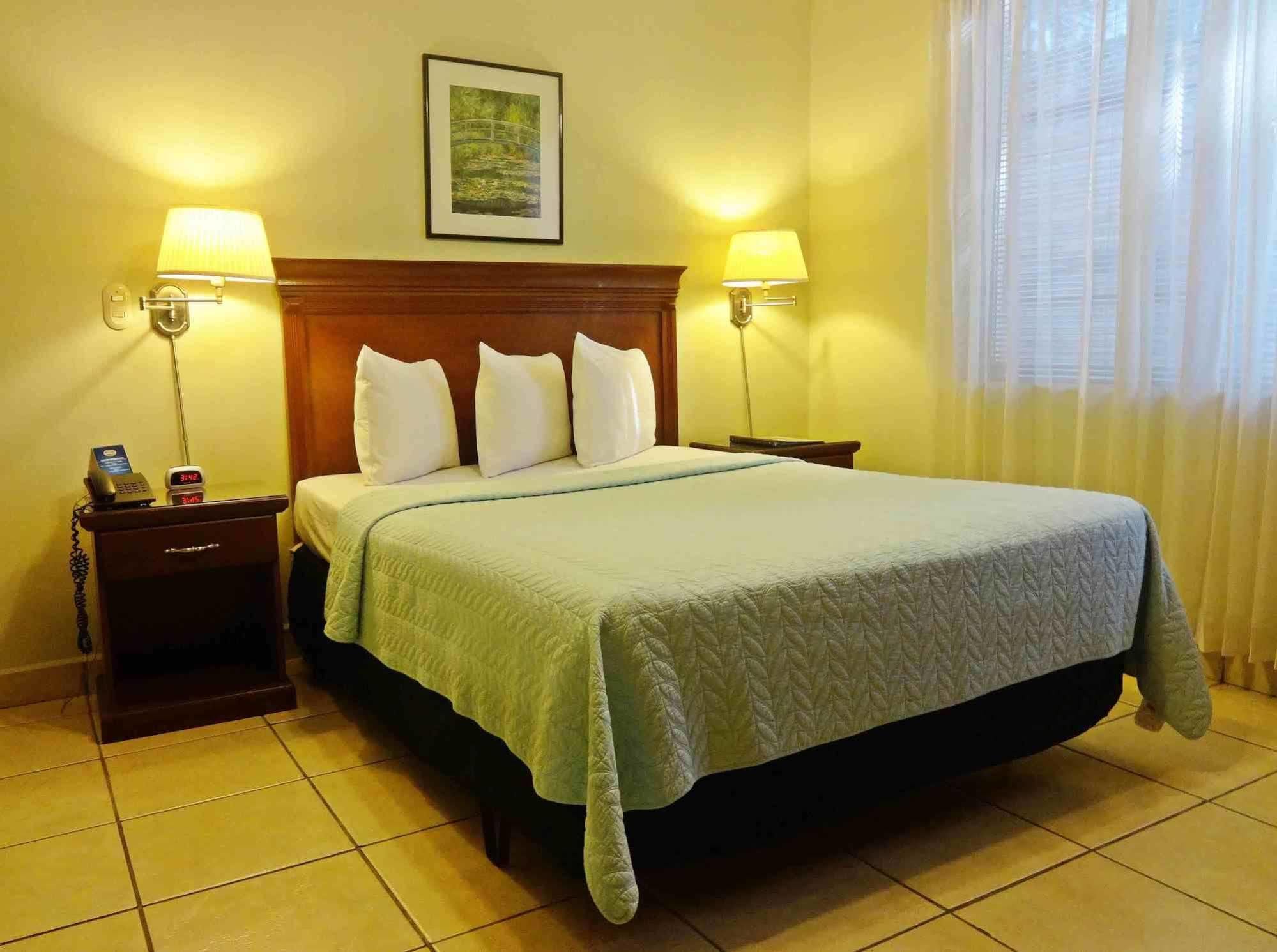 Hotel El Almendro Managua Exteriör bild