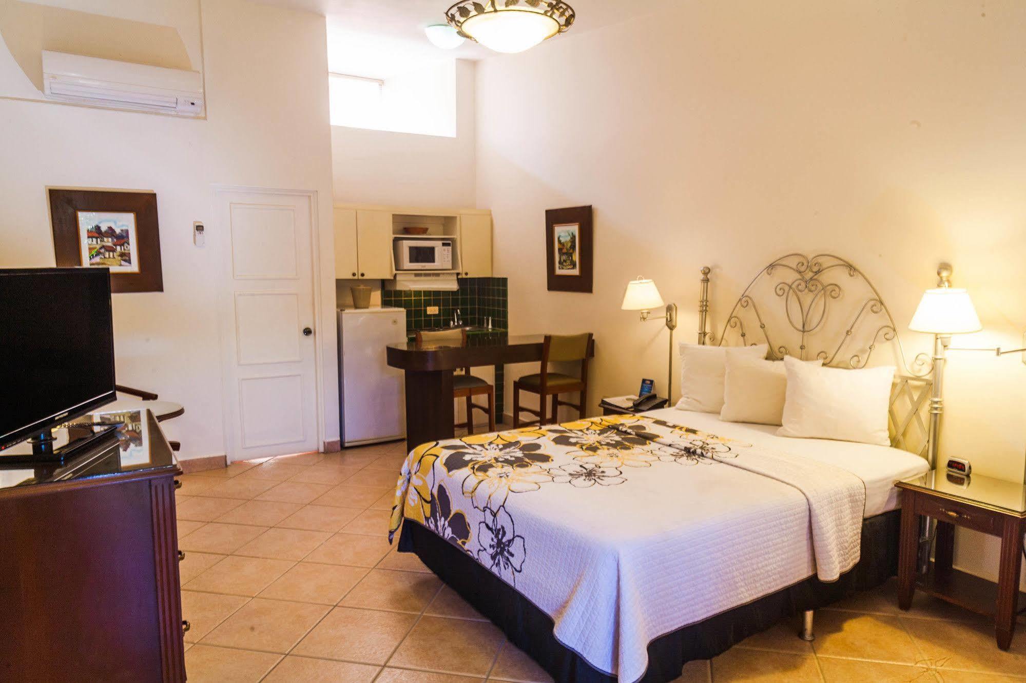 Hotel El Almendro Managua Exteriör bild