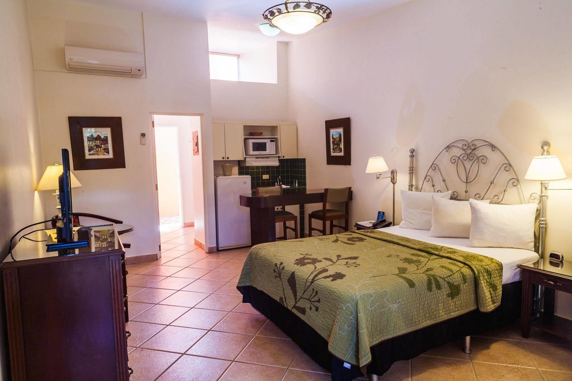 Hotel El Almendro Managua Exteriör bild